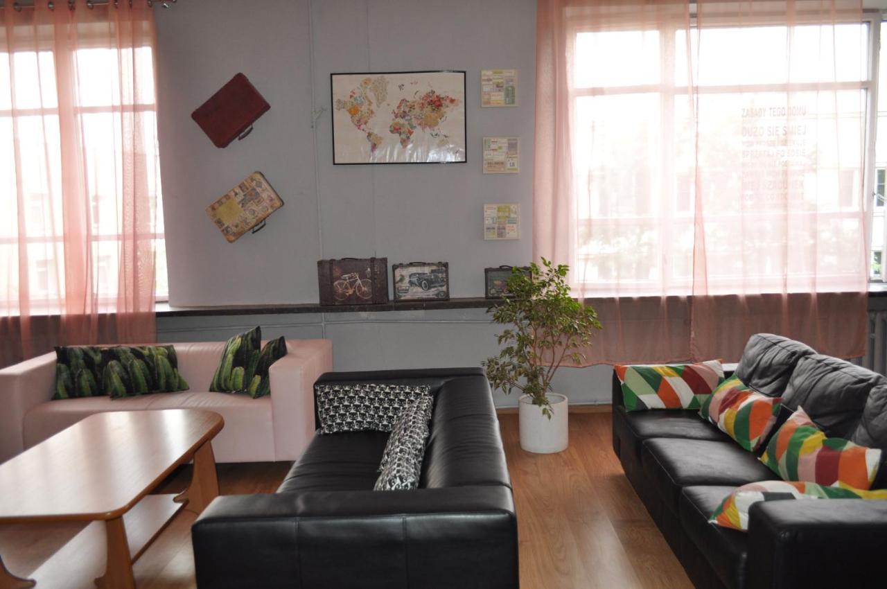 Auberge de jeunesse Sm Oleandry à Cracovie Extérieur photo